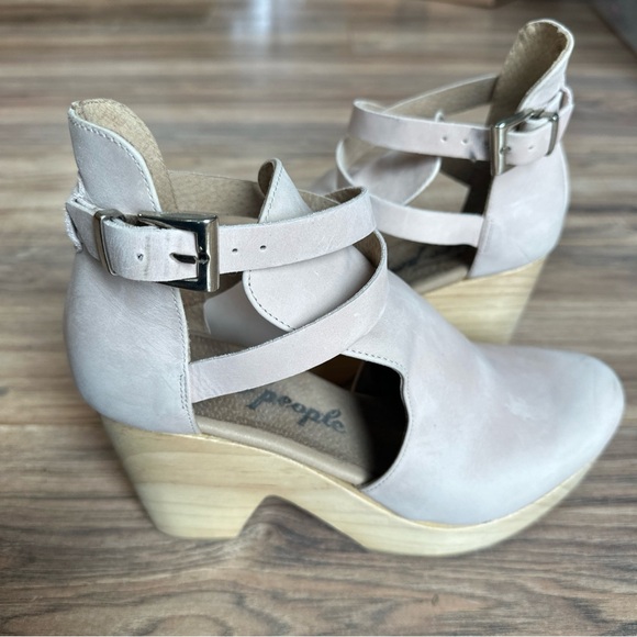 Free People Pink and Tan Mules - Picture 2 of 10